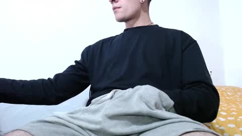 Juan online show from February 19, 1:29 am