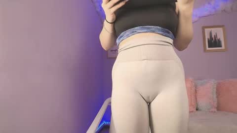 Snapshot of cat_nasty chatting on October 14, 8:12 pm cat_nasty online show from October 14, 8:12 pm