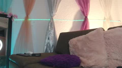 Snapshot of cata_robets chatting on September 24, 1:12 am cata online show from September 24, 1:12 am