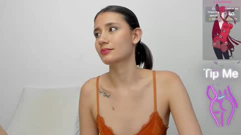 Snapshot of catalella_0 chatting on October 9, 10:37 pm Catalella online show from October 9, 10:37 pm