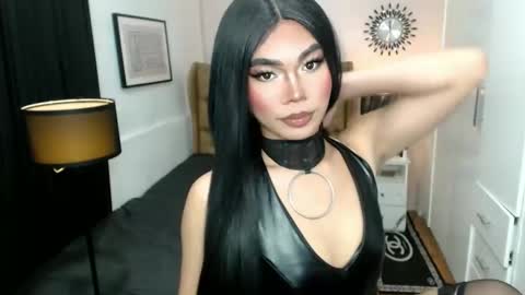 CatalenaX online show from March 1, 2:55 pm