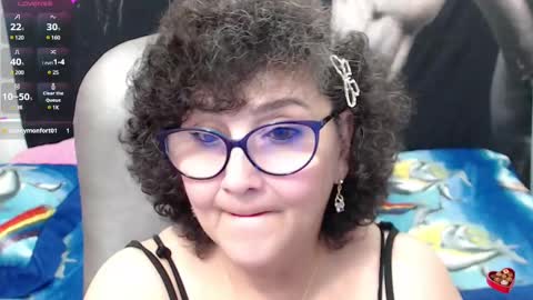Snapshot of cataleya_mom_ chatting on February 19, 3:39 am cataleya online show from February 19, 3:39 am