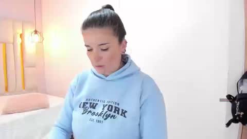 Snapshot of cataleya_sambrano chatting on September 24, 3:30 pm Cataleya online show from September 24, 3:30 pm