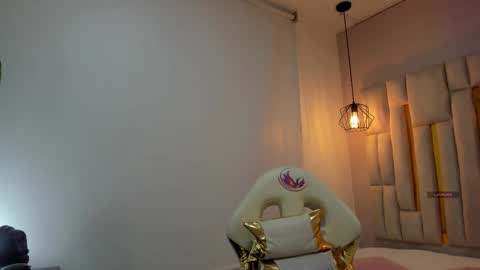 Snapshot of cataleya_sambrano chatting on September 15, 11:12 am Cataleya online show from September 15, 11:12 am