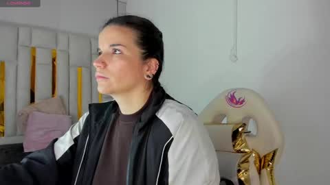 Snapshot of cataleya_sambrano chatting on October 16, 10:59 am Cataleya online show from October 16, 10:59 am