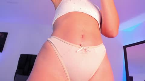 Snapshot of cataleyaadams_ chatting on January 16, 1:03 pm Cataleya Admas online show from January 16, 1:03 pm