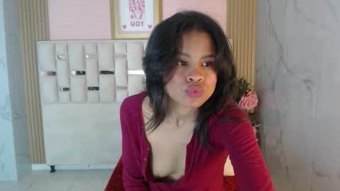 Catalina  online show from March 13, 4:05 am