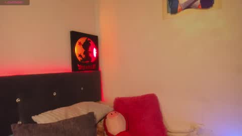 catalina_ferrinii online show from March 7, 1:40 pm