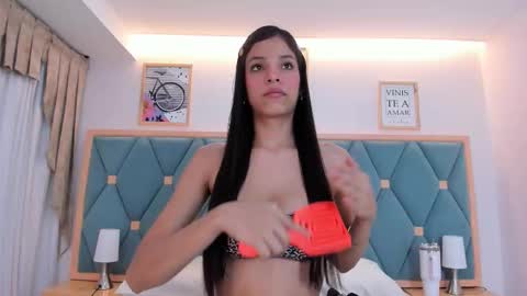 catalina online show from February 26, 4:05 am