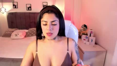 Catalina online show from September 20, 3:31 am