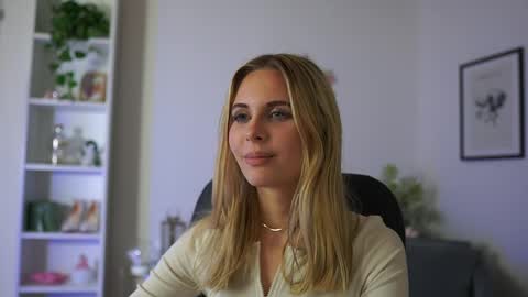 catecrago  online show from February 11, 2:02 pm