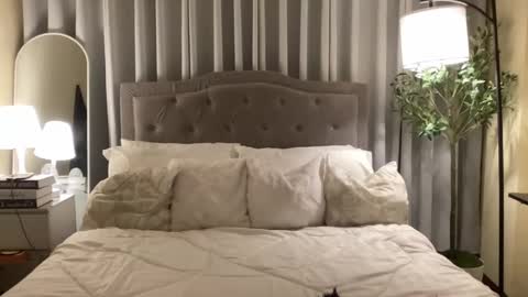 cathalina harake online show from February 4, 1:48 pm