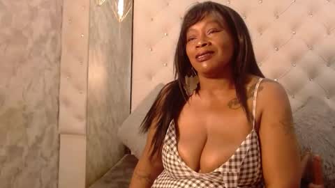 Snapshot of catherinetaylor3x chatting on September 12, 3:52 am Catherine online show from September 12, 3:52 am