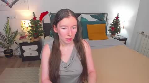 Snapshot of catherinewalls chatting on January 12, 6:39 am Catrin online show from January 12, 6:39 am