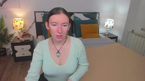 Snapshot of catherinewalls chatting on February 23, 6:38 am Catrin online show from February 23, 6:38 am