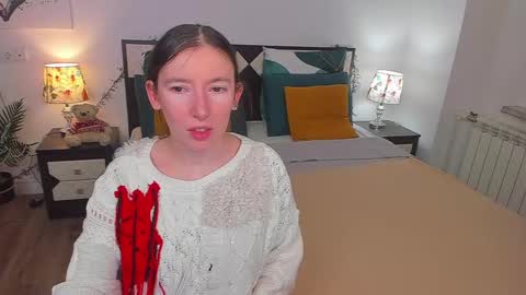 Snapshot of catherinewalls chatting on February 10, 8:31 am Catrin online show from February 10, 8:31 am