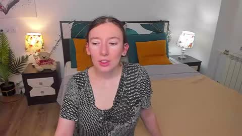 Snapshot of catherinewalls chatting on March 12, 2:20 am Catrin online show from March 12, 2:20 am
