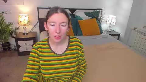 Snapshot of catherinewalls chatting on September 18, 6:50 am Catrin online show from September 18, 6:50 am