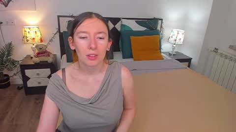 Snapshot of catherinewalls chatting on February 11, 2:14 am Catrin online show from February 11, 2:14 am