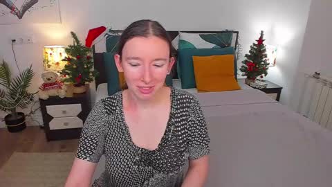 Snapshot of catherinewalls chatting on January 17, 7:51 am Catrin online show from January 17, 7:51 am