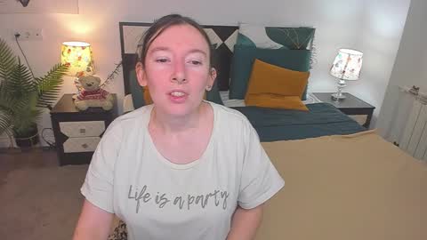 Catrin online show from November 17, 8:17 am