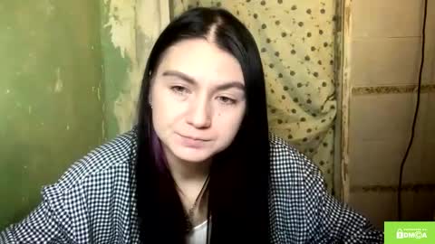 Lola online show from January 9, 9:42 pm