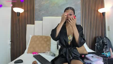 catiusca_reyes_03 online show from March 3, 12:23 pm