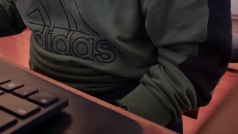 catmandoo21001 online show from November 25, 8:18 pm