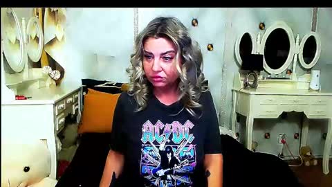 lauren online show from February 2, 6:43 am