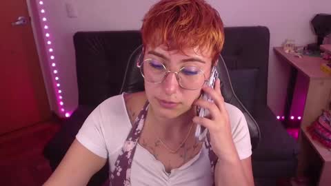 Snapshot of catsito chatting on October 20, 9:20 pm im MIA -Independent Model MY OF is catsito3 online show from October 20, 9:20 pm