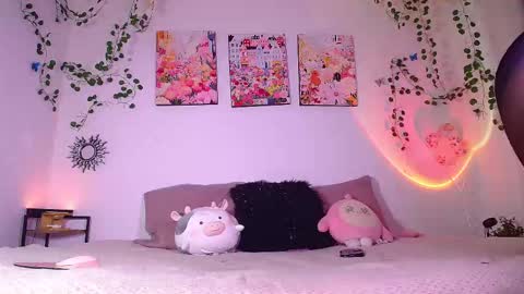 Snapshot of cattaleya002 chatting on September 29, 10:42 pm CATALEYA online show from September 29, 10:42 pm