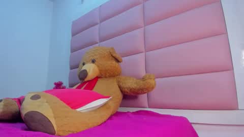 cattalina_25 online show from January 16, 12:58 pm