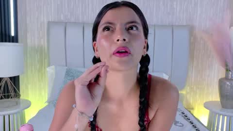 Catalina online show from February 28, 11:09 pm