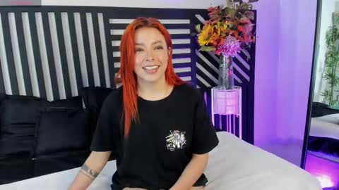 Snapshot of cattleya_veloza chatting on September 10, 9:38 pm Cattleya online show from September 10, 9:38 pm