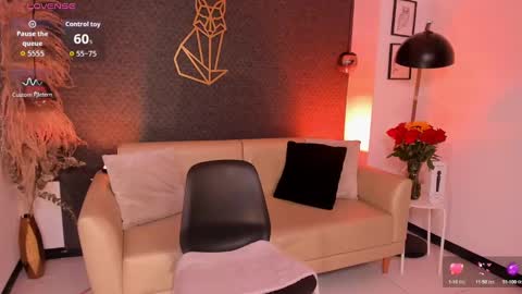 Snapshot of catvalentinee_ chatting on October 15, 6:49 am catvalentinee_ online show from October 15, 6:49 am
