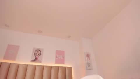 Snapshot of catvalentinee_ chatting on September 27, 6:55 am catvalentinee_ online show from September 27, 6:55 am