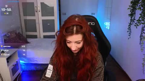 caty_cuddly online show from February 23, 9:00 am