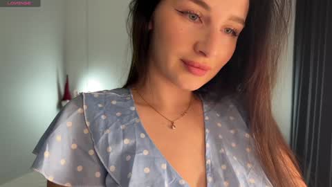 Snapshot of cbhotblonde chatting on December 2, 1:30 pm Folow my instagram cuteback7272 and onlyfans cbhotblonde1 online show from December 2, 1:30 pm
