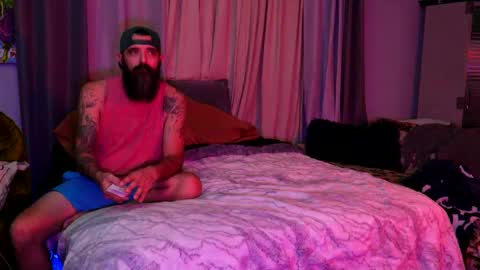 Snapshot of ccgreysweatpants chatting on September 26, 4:42 am WHAT CAN YOU GET US TO DO online show from September 26, 4:42 am