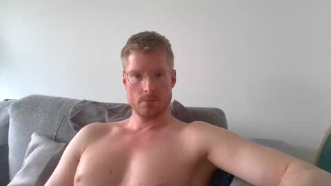 ccloser87 online show from April 1, 3:31 pm