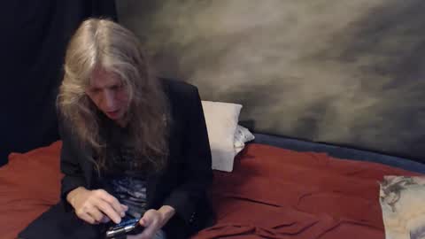 Jackie online show from December 3, 12:17 pm