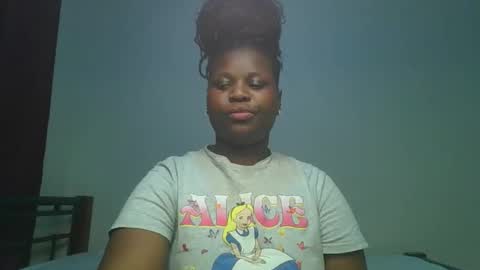 ceepretty25 online show from April 14, 9:56 am