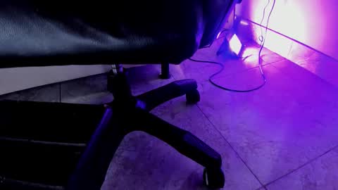 Snapshot of celeste_beckham chatting on September 26, 9:17 am celeste_beckham online show from September 26, 9:17 am