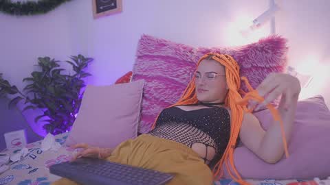 Snapshot of celeste_blazze chatting on January 7, 7:38 pm Celeste online show from January 7, 7:38 pm