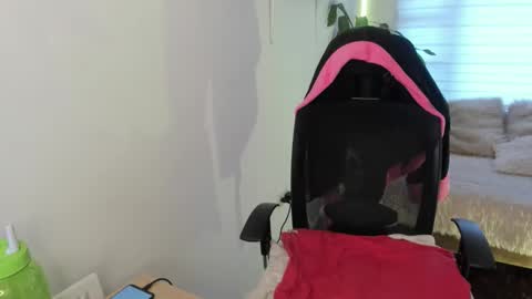 Snapshot of celeste_bonnet1 chatting on September 15, 7:26 pm celeste_bonnet1 online show from September 15, 7:26 pm