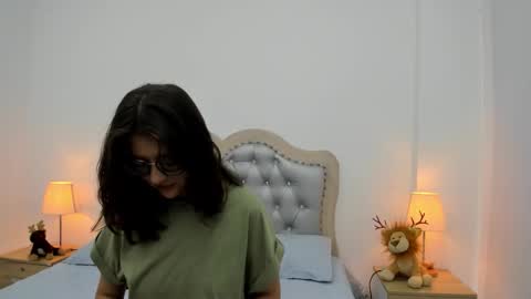 Celeste Calderon online show from December 20, 11:39 am