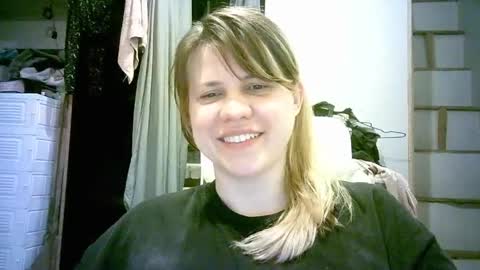 celeste_naughty_ online show from April 4, 11:06 am