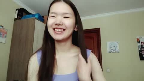 Molly online show from May 12, 10:13 am