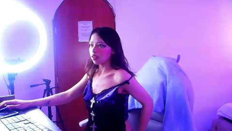 Snapshot of celestesky__ chatting on October 11, 12:54 pm online show from October 11, 12:54 pm