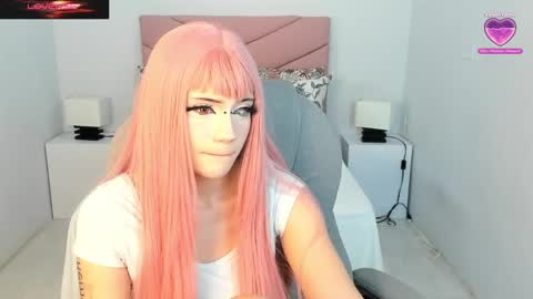 Snapshot of celestica_rose chatting on December 5, 8:16 am Celestica online show from December 5, 8:16 am